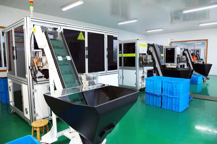 Jiangsu Kunyuan Rubber & Plastic Technology Co.,Ltd línea de producción del fabricante