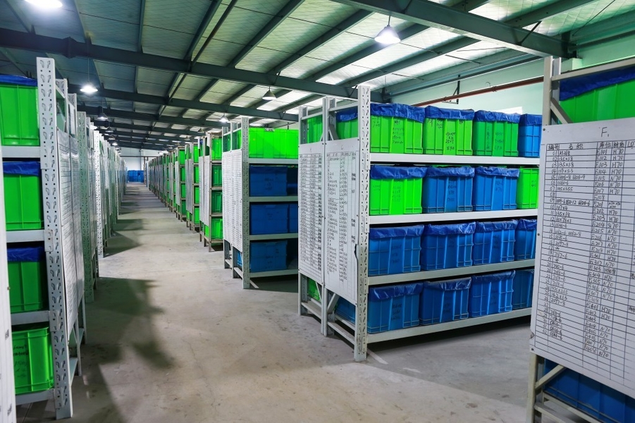 Jiangsu Kunyuan Rubber & Plastic Technology Co.,Ltd línea de producción del fabricante